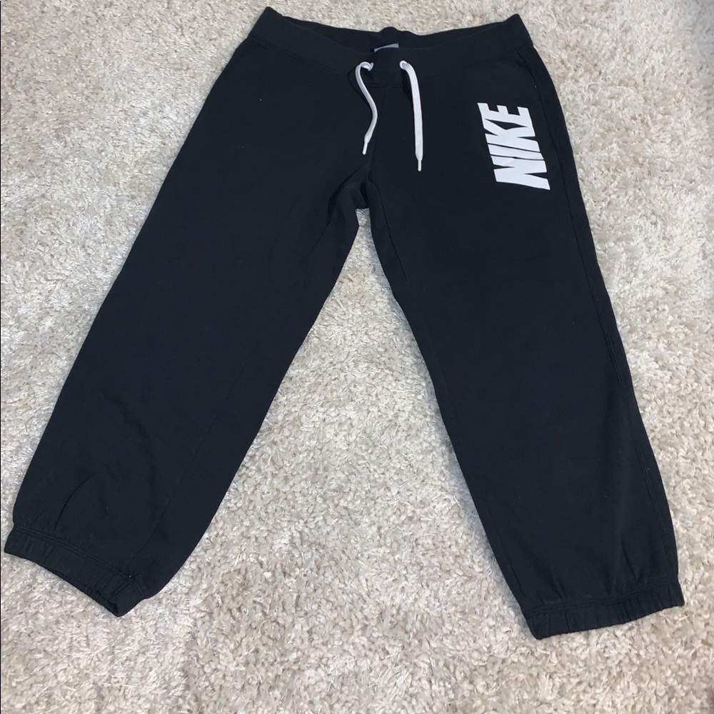 Nike Capri Joggers